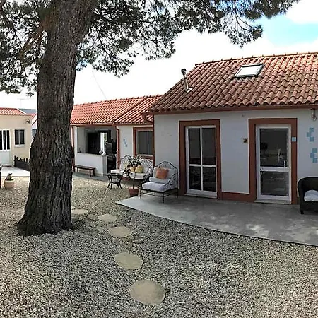 Casa O Futuro 4* Алкобаса